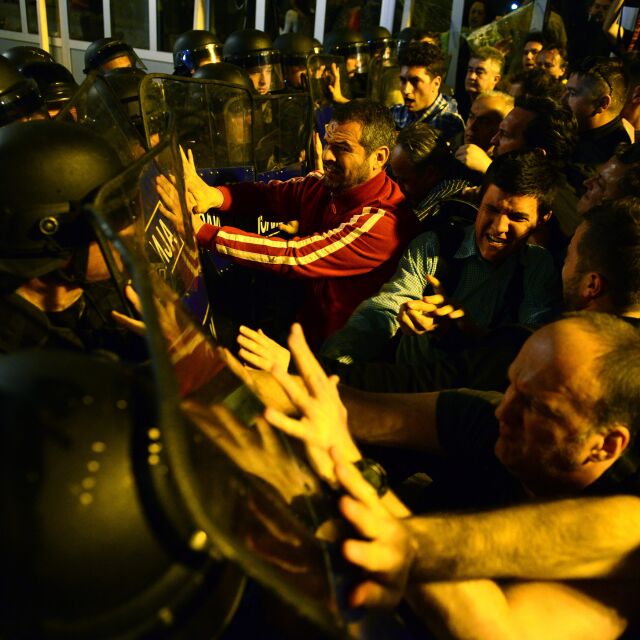 Македония на бунт срещу президента си