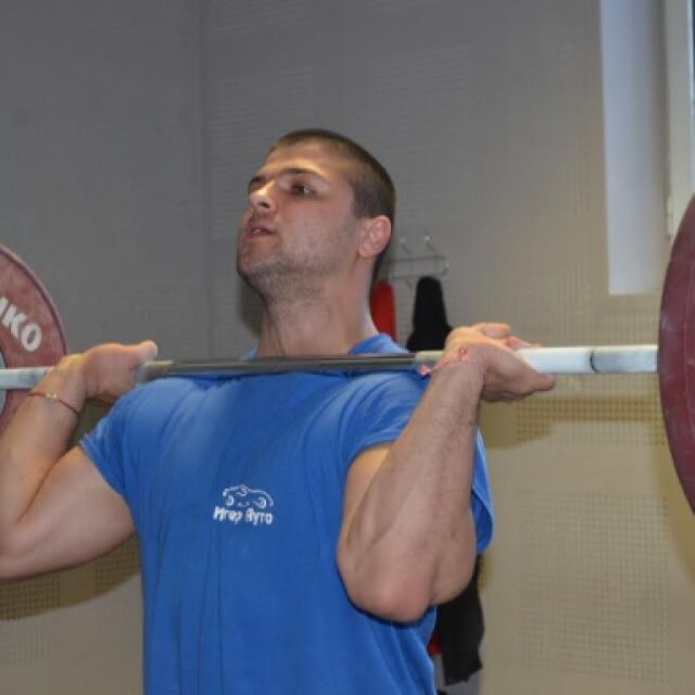 Георги Шиков шести в категория до 94 кг на ЕП по вдигане на тежести