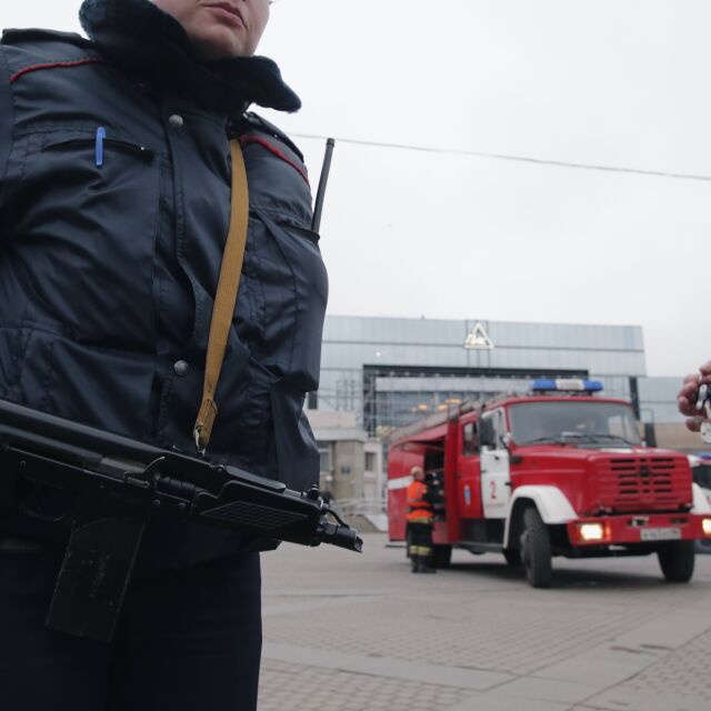 "Интерфакс": Атентатор самоубиец е отговорен за взрива в Санкт Петербург 