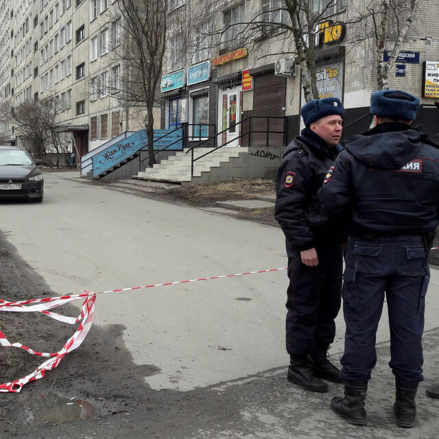 Грохотът на откъртена мазилка предизвика паника в Петербург
