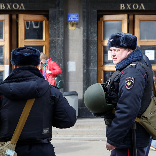 Двама задържани в Санкт Петербург по подозрения, че набирали кандидати за терористи