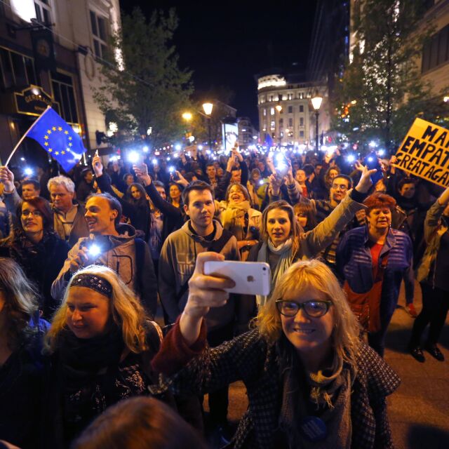 Хиляди отново протестираха в Будапеща в подкрепа на университета на Сорос