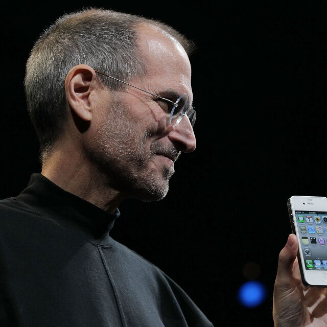 „Светият Граал на телефоните“: iPhone от 2007 г. се продава за 190 хил. долара