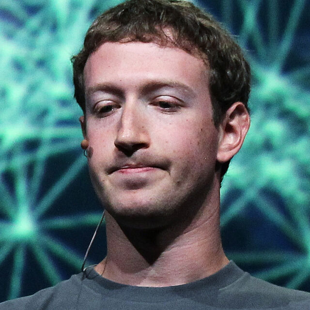 Новата профилна снимка на Марк Зукърбърг във Фейсбук избухна със 147 000 коментара