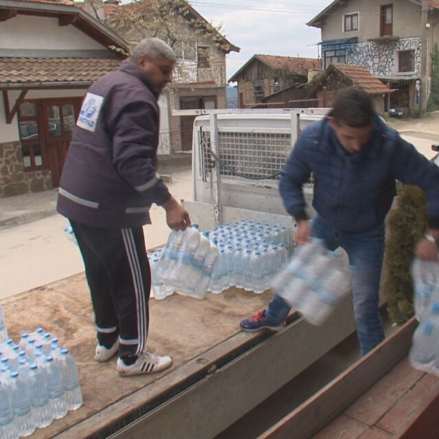 Раздават минерална вода във Велинградско заради урана в питейната