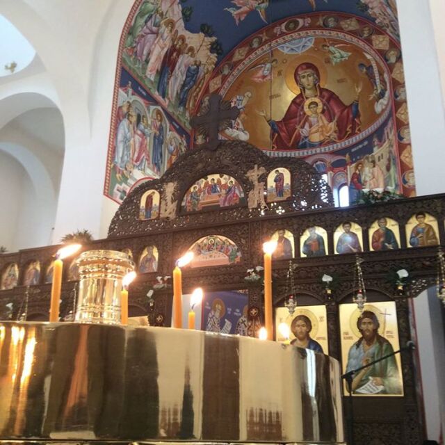 Първата нова катедрала от близо век беше осветена в Ловеч (СНИМКИ)