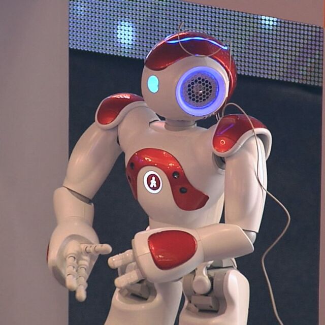 Роботи откриха образователен форум във Варна