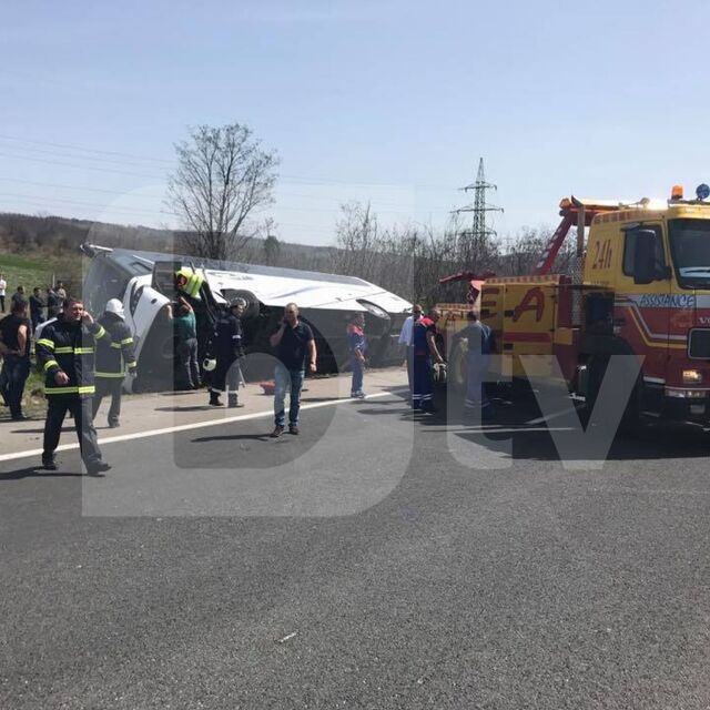 Шестима загинаха при тежка катастрофа с автобус на АМ „Тракия” при Вакарел