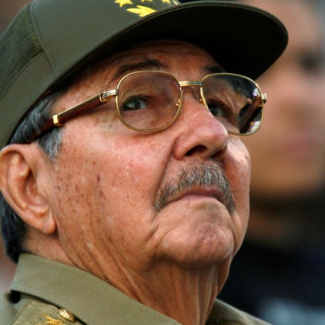 Раул Кастро се оттегля като ръководител на Кубинската комунистическа партия
