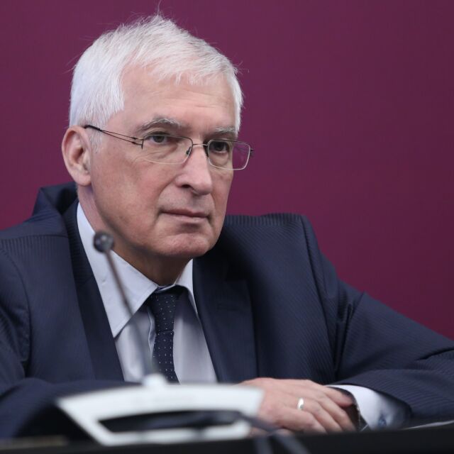 Проф. Боян Дуранкев води листата на "Коалиция за България" за евровота 