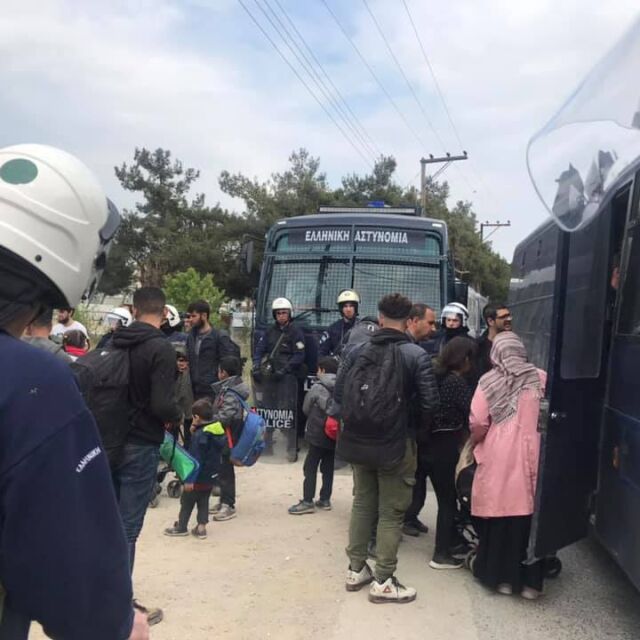 Палатковият лагер пред бежанския център в Солун вече е разчистен