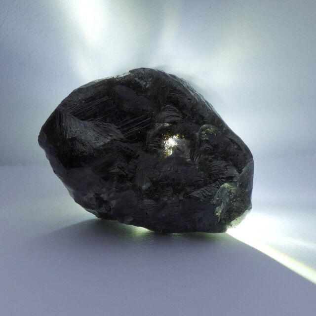 Oткриха 1758-каратов диамант в Ботсвана (СНИМКИ)