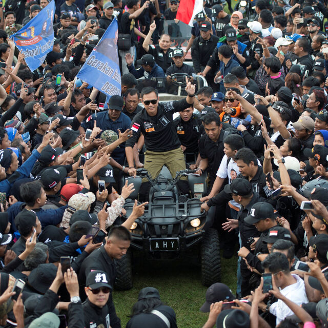 Над 300 преброители на избори 3 в 1 в Индонезия починаха от преумора