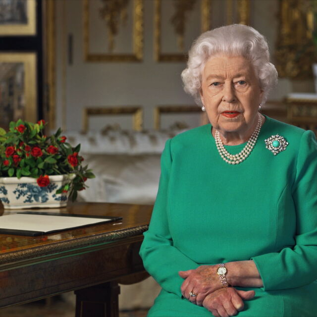Британската кралица с историческо обръщение по повод коронавируса