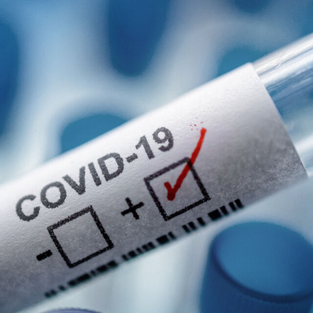 800 са потвърдените случаи на COVID-19 у нас