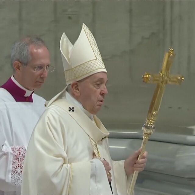 Кардинали от близкото обкръжение на папа Франциск са с коронавирус