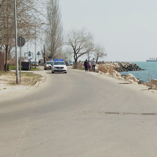 Страхът от глоби спря разходките по градските плажове на Черноморието