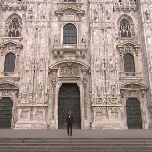 Чуйте "Amazing Grace" в изпълнение на Андреа Бочели пред празната катедрала Дуомо в Милано
