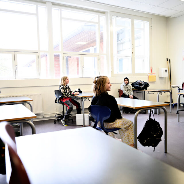 Разхлабване на мерките: Децата в Дания тръгват отново на училище 