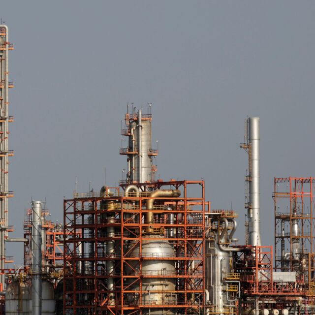 Бюджетната комисия не прие забраната за износ на суров нефт и нефтопродукти от Русия