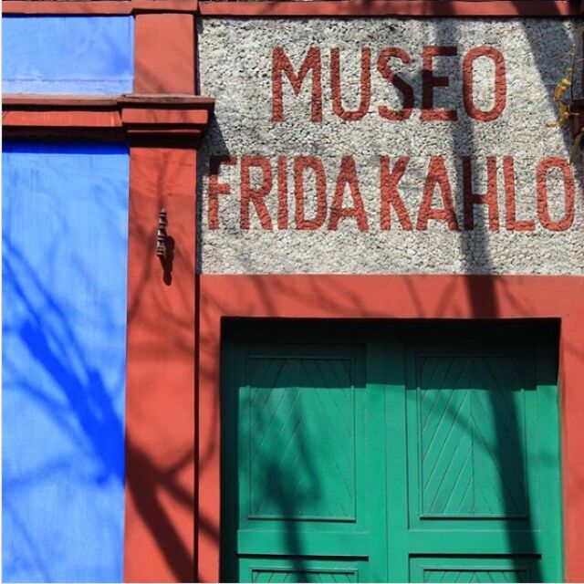 Разходете се онлайн из дома на Фрида Кало 