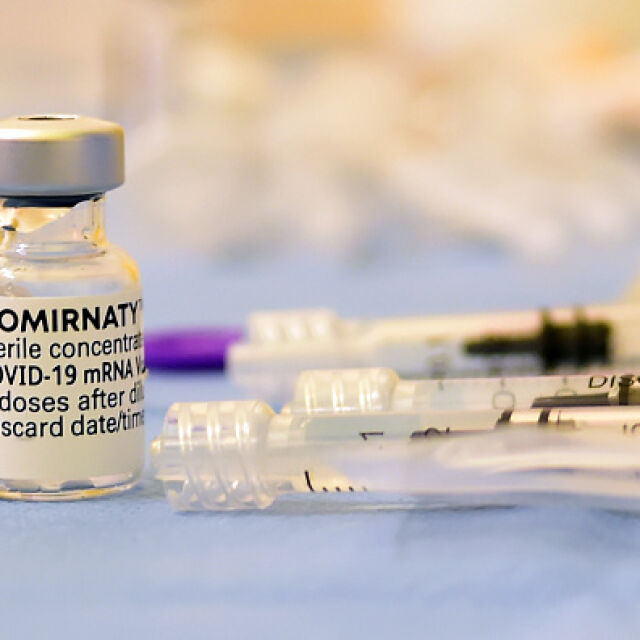 "Бионтех" може да разработи ваксина за новите варианти на COVID-19 за 100 дни