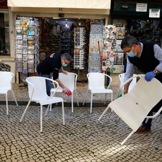 Португалия смекчава антивирусните мерки