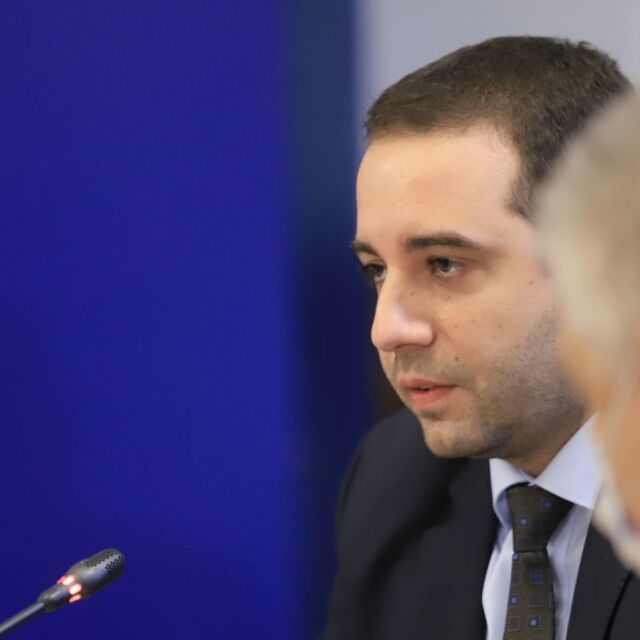 Богдан Кирилов: Очакват се 5,5 млн. дози ваксини срещу COVID-19 до края на юни