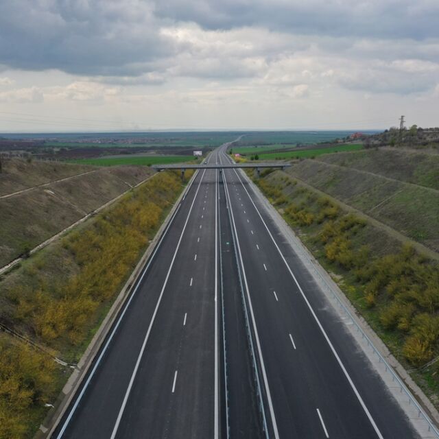 Отново на протест: "Автомагистрали - Черно море" ще излязат пред МРРБ за дължимите им пари