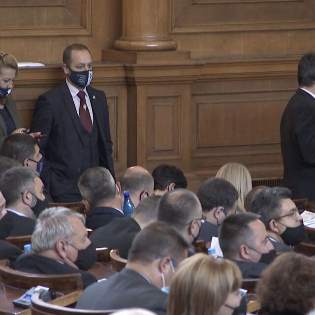 Депутатите гласуваха нови правила за следващите избори (ОБЗОР)
