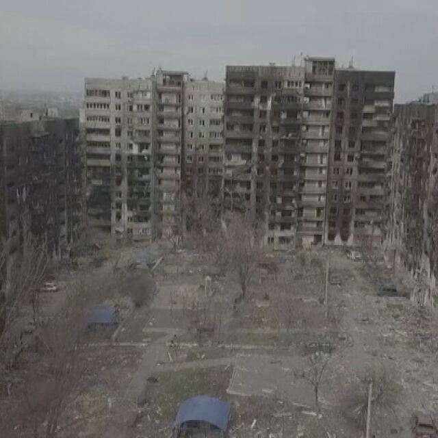 Кадри с дрон показват разрушенията в Мариупол (ВИДЕО)