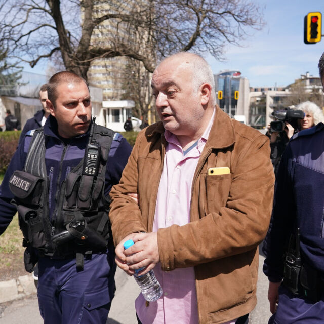 Прокуратурата няма да обвинява Хаджигенов и Бабикян заради руското посолство