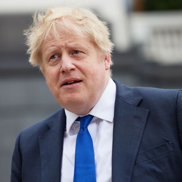 Британският премиер Борис Джонсън подаде оставка
