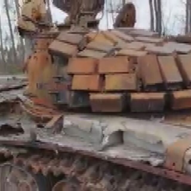 Ето какво остана от руската колона танкове край Киев (ВИДЕО)