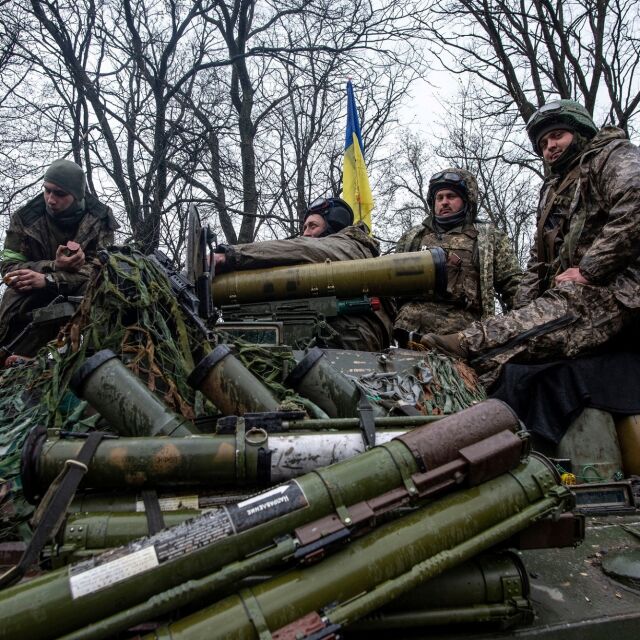 Зеленски призна, че руски сили превъзхождат украинските в Северодонецк