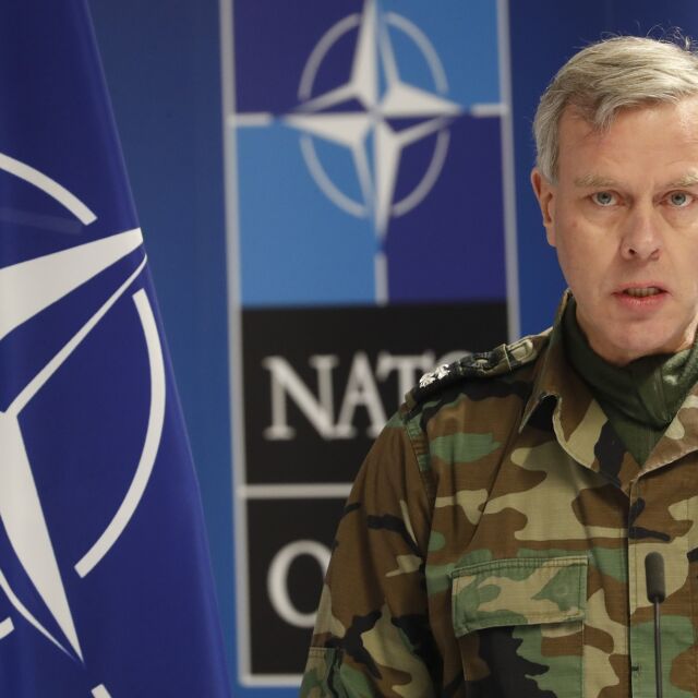 Председателят на Военния комитет на НАТО пристигна на посещение в България