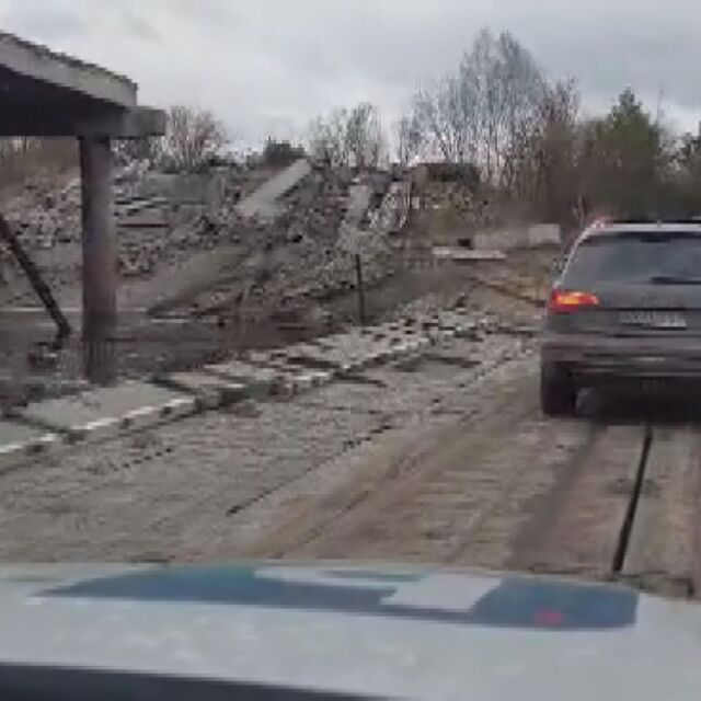  Специалните пратеници на bTV: Руските сили са правели уреди в АЕЦ „ Чернобил “ 