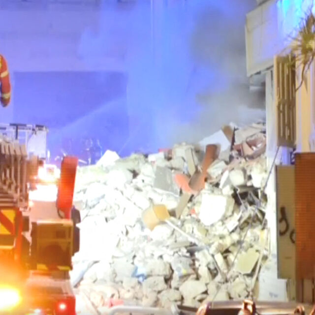 Сграда в Марсилия се срути след експлозия (СНИМКИ)