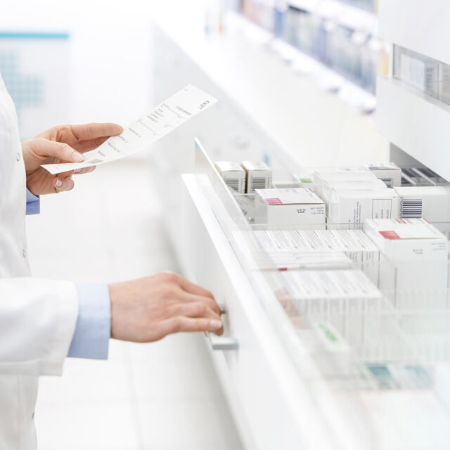 Е-рецепти: Лекари и фармацевти спорят за начина на предписване на лекарствата