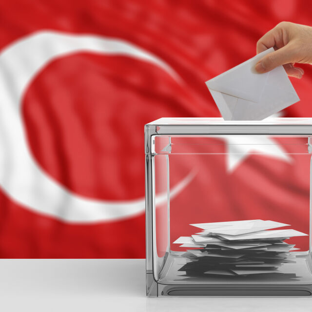 Турция пред балотаж: Още по-голяма избирателна активност в чужбина