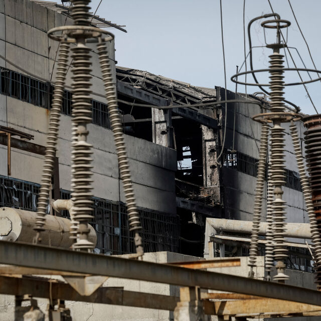 Руска масирана атака разруши електрическа централа, 200 хил. са без ток