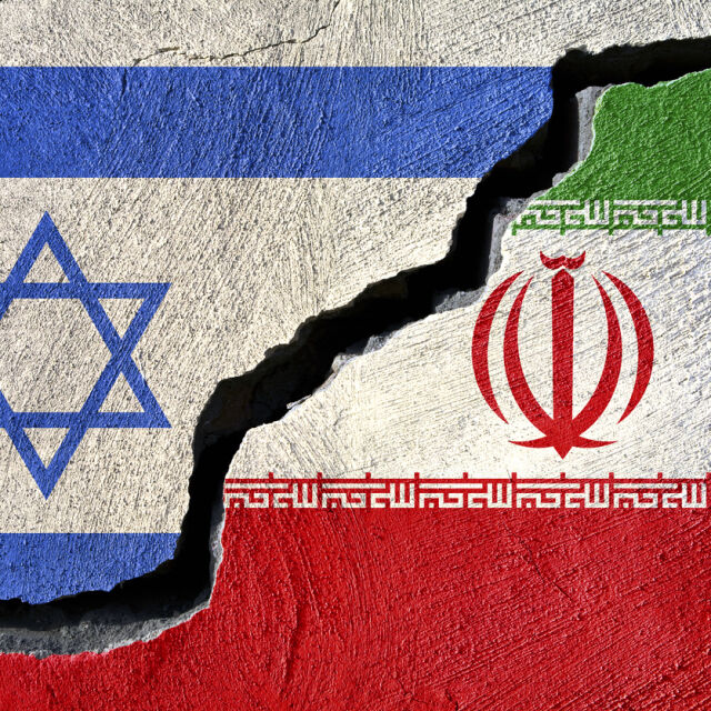 В очакване на атака от Иран: Израел въвежда мерки за цивилното население
