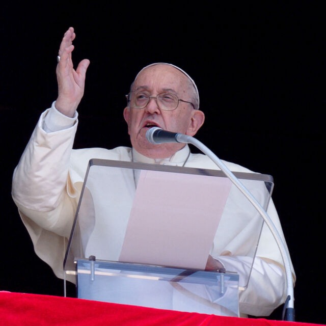 Папа Франциск: Спрете спиралата на насилие в Близкия изток (ВИДЕО)