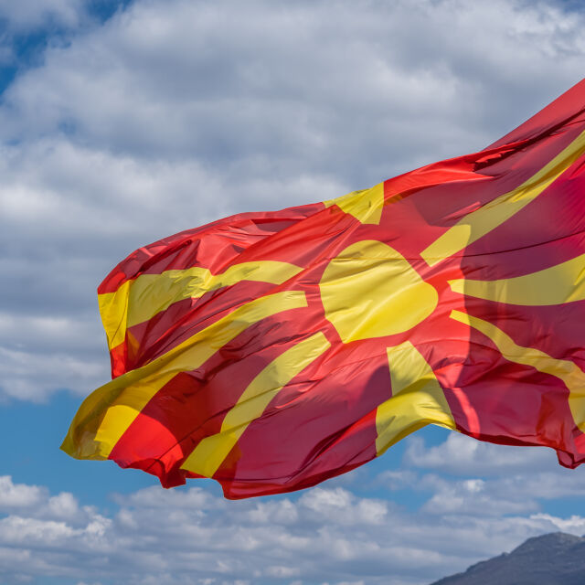 В Северна Македония гласуват за парламент и президент: Каква е избирателната активност?
