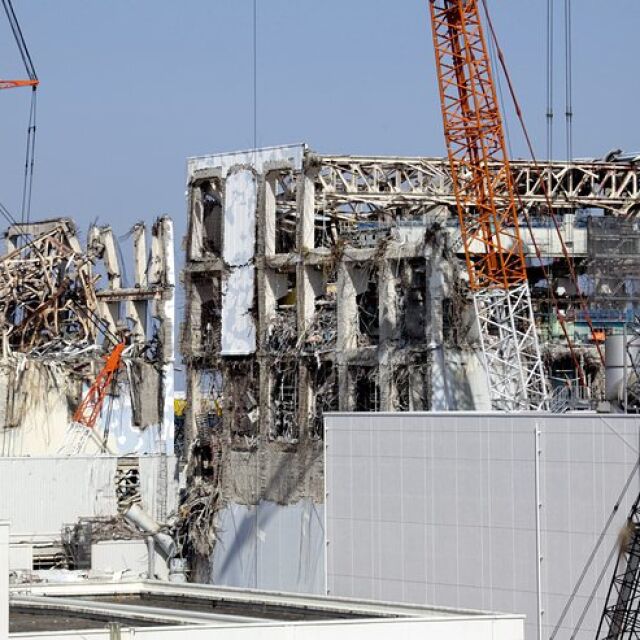 Япония започва да изпуска в океана пречистена радиоактивна вода от АЕЦ "Фукушима"