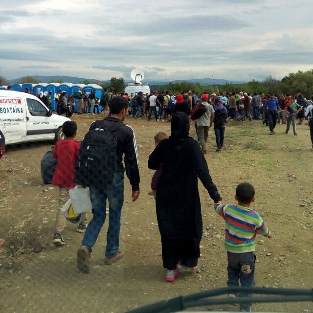 Имигрантската вълна на Балканите заплашва да се превърне в цунами