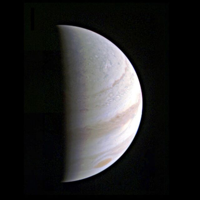 Юпитер отблизо