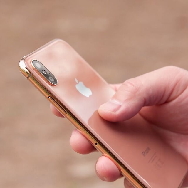 iPhone 8 идва в меден цвят (ВИДЕО)