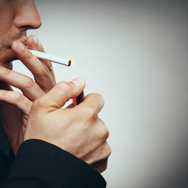 Проучване: Броят на пушачите е достигнал рекордните 1,1 млрд. души