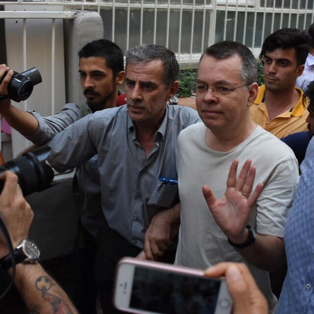 Арестуваният в Турция US свещеник може да получи 35 г. затвор